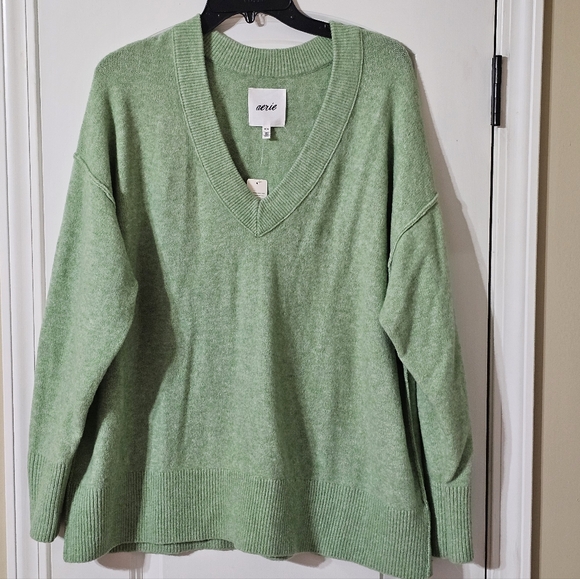 NWT Aerie Green V-Neck Sweater - Picture 6 of 6